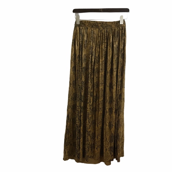 Zara Snake Skin Faux Leather Pleated Midi Skirt - Picture 8 of 10
